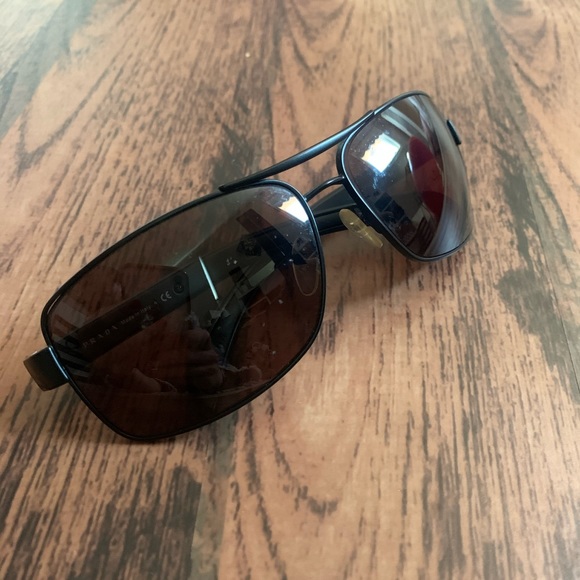 PRADA sunglasses. AUTHENTIC. - Picture 3 of 3